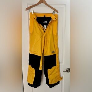 NORTH FACE Men’s yellow ski pant Size M RN 61661 CA 30516